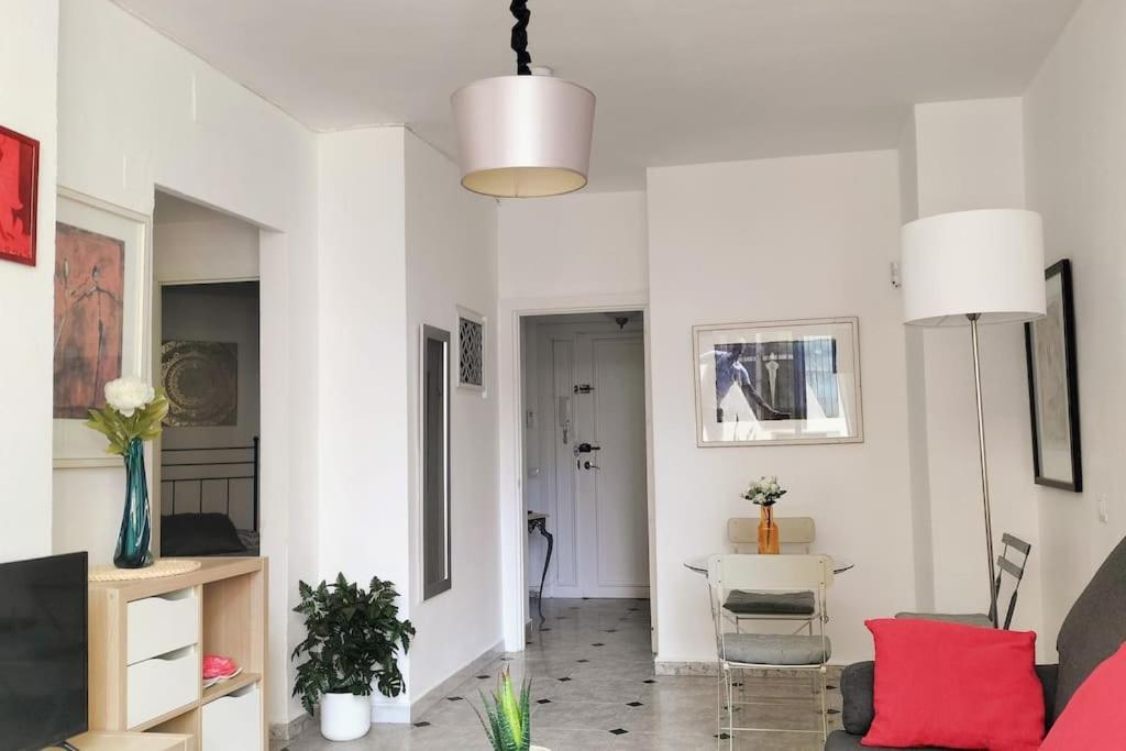 Bonito Apartamento De Dos Dormitorios En El Centro Y Calle San Miguel Torremolinos Eksteriør billede