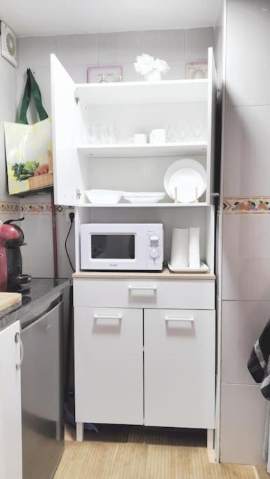 Bonito Apartamento De Dos Dormitorios En El Centro Y Calle San Miguel Torremolinos Eksteriør billede
