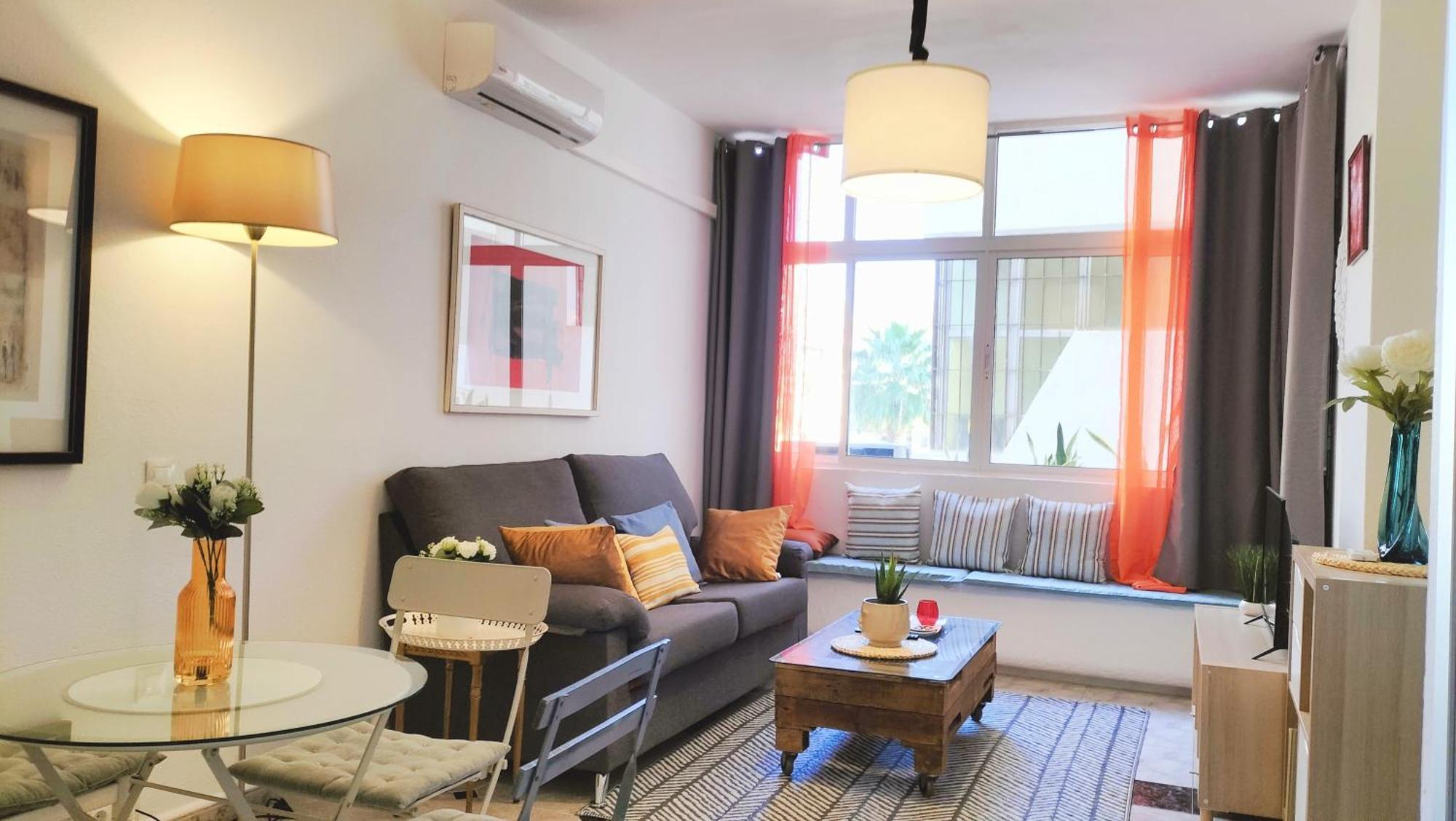 Bonito Apartamento De Dos Dormitorios En El Centro Y Calle San Miguel Torremolinos Eksteriør billede